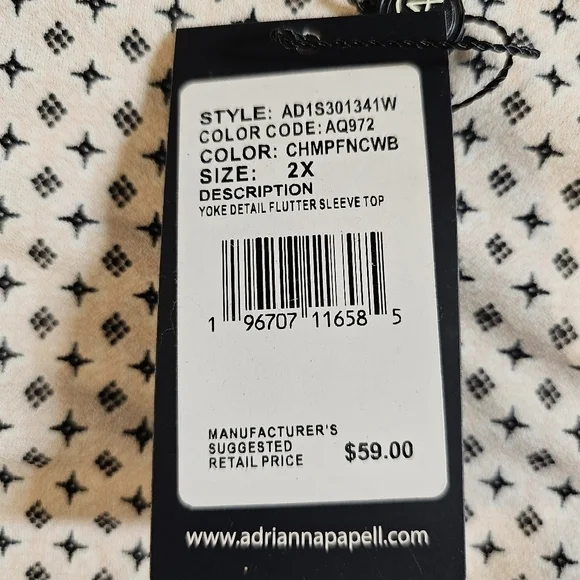 Adrianna Papell Geometric Print Split Neck‎ Flutter Sleeve Top Plus Size 2X - Picture 10 of 11